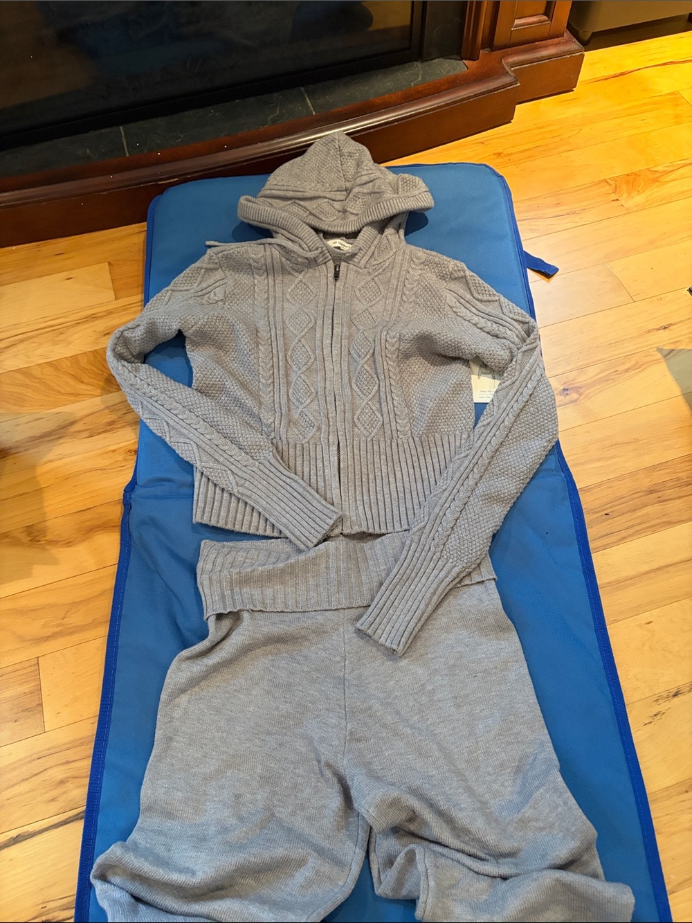 2 piece set - Hooded Cable-Knit Zip Cardigan in Light Gray and matching pants